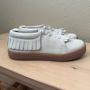 Like new! Freshly Picked Fringe Kids Sneakers